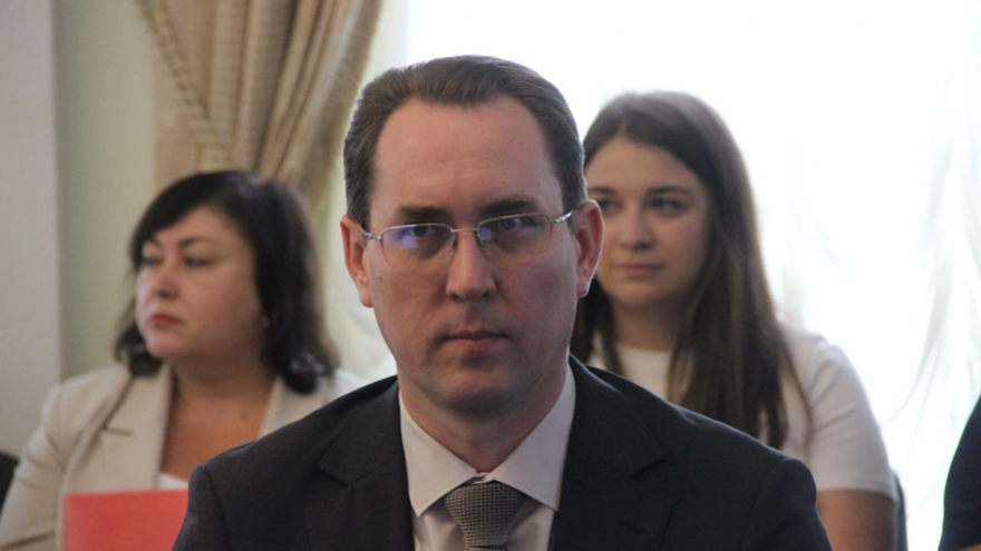 Власти Саратова потратят 5 млн на замену разбитой плитки на Волжской