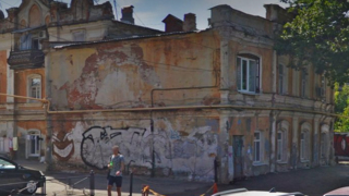 Власти хотят сдать в аренду за 1 рубль дом-памятник в центре Саратова