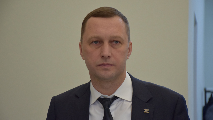 Потерявший в ДТП сына губернатор Бусаргин вернулся к работе
