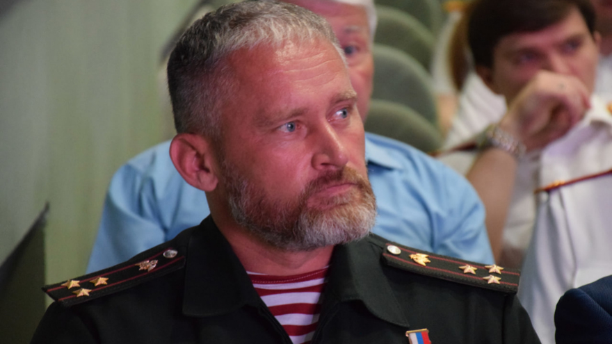 Принимают дерзкий вызов преступника: саратовские следователи отметили профессиональный праздник