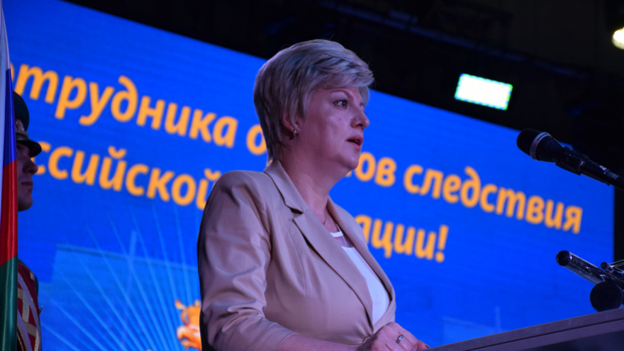 Принимают дерзкий вызов преступника: саратовские следователи отметили профессиональный праздник