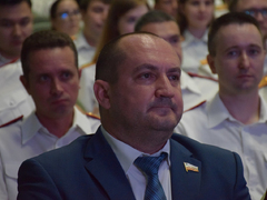 Принимают дерзкий вызов преступника: саратовские следователи отметили профессиональный праздник