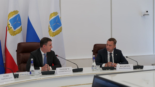 Бусаргин рассказал Патрушеву об уборке саратовского урожая с опережением