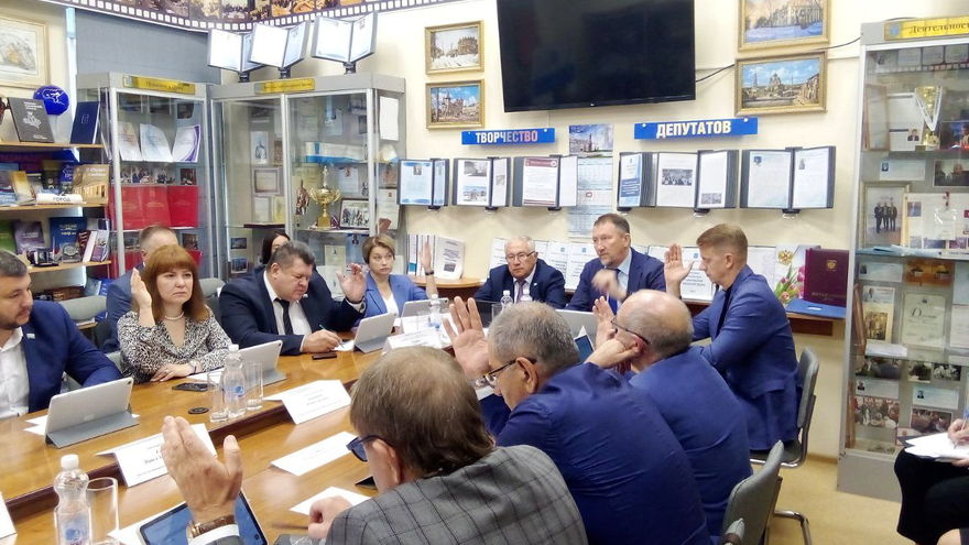 Мэрия планирует потратить еще 77 миллионов на выплаты саратовским контрактникам
