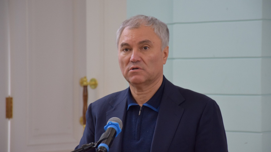 Обучение в школах в две смены: Володин предложил чиновникам и депутатам уйти