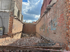 В центре Саратова спустя сто лет снесли недострой