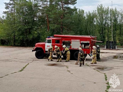 Бойцы МЧС тушили настоящий пожар и воображаемый