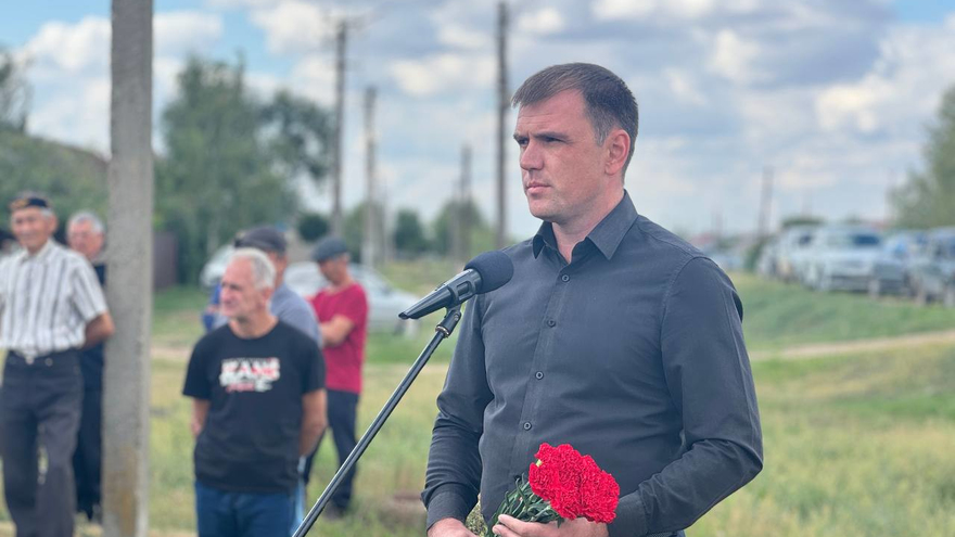 Артиллерийский обстрел: пулеметчик из Саратовской области Руслан Искалиев погиб под Курском