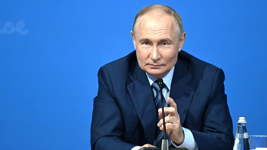 Президент поощрил саратовцев за добросовестную работу
