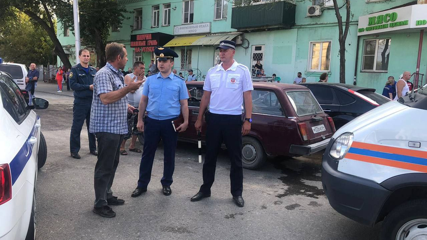 В Саратове у маршрутки выбило стекла в ДТП: ранены 12 человек