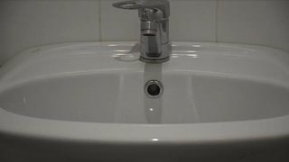В Ленинском и Кировском районах до ночи отключили воду