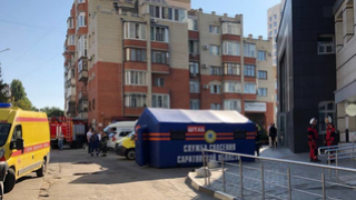 В Саратове и Энгельсе появились оперштабы рядом с поврежденными домами