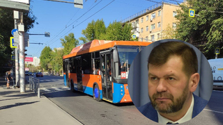 Министр транспорта Петаев объяснил, почему на новые маршруты в Саратове выпускают старые автобусы