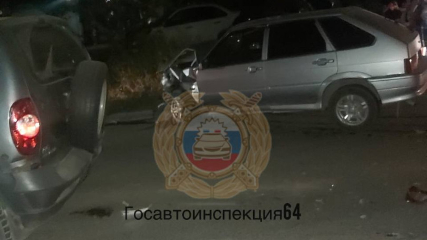 В Саратове трехлетний мальчик пострадал в массовом ДТП
