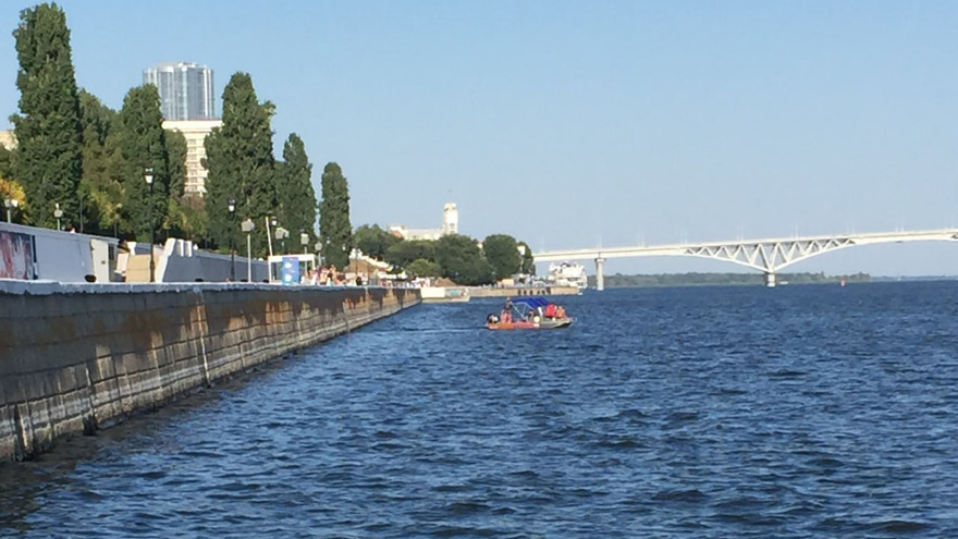 В Саратове из Волги выловили пьяного купальщика