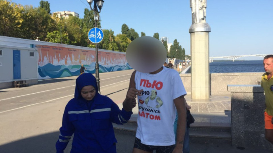 В Саратове из Волги выловили пьяного купальщика