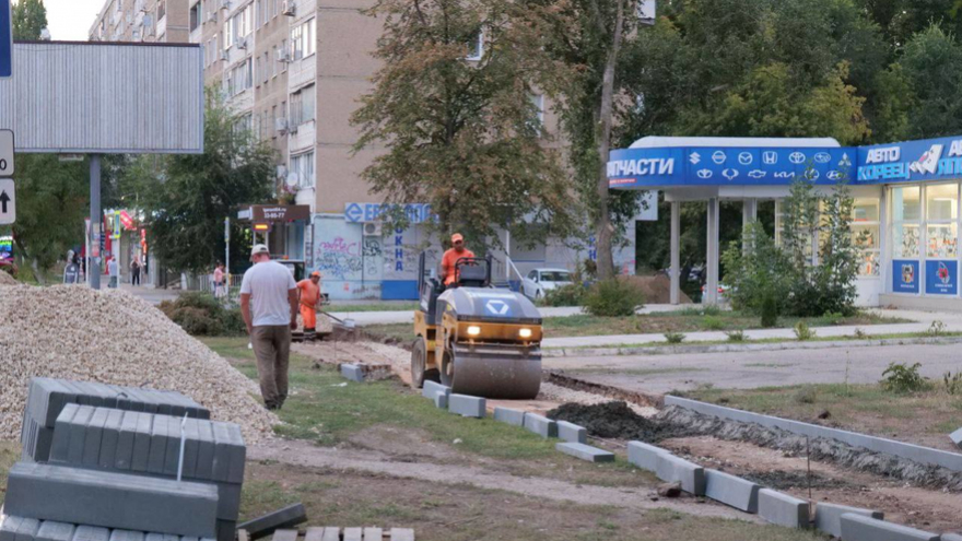 В Энгельсе отремонтировали 6 километров тротуаров: работа продолжится в 2025 году