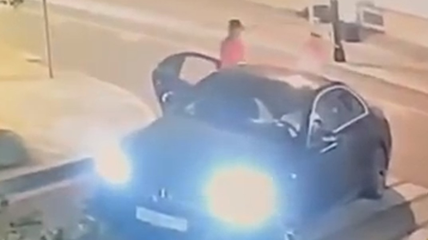 Столичные полицейские поймали в Саратове похитителя золота и серебра у пьяного мужчины