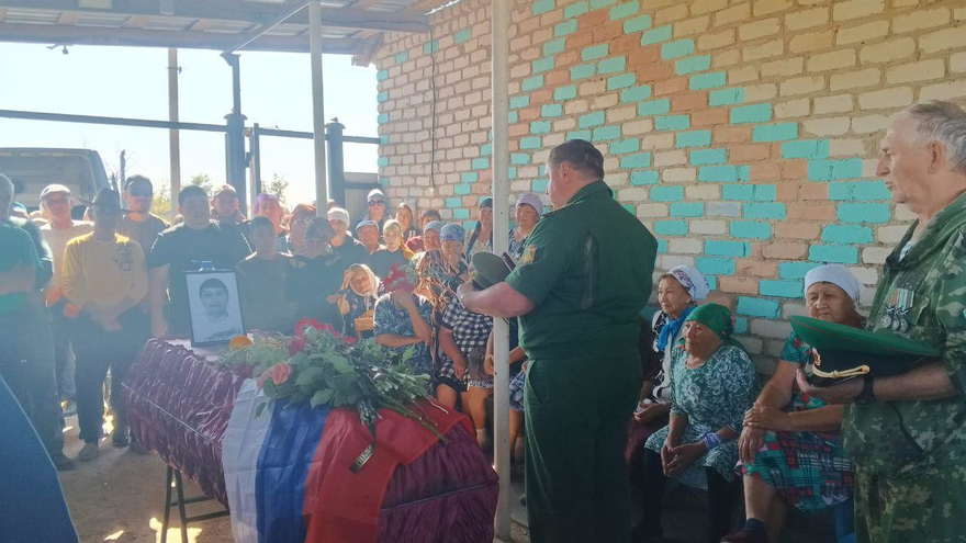 Ершовские добровольцы Виктор Варавко и Виталий Шарапеев пали на СВО