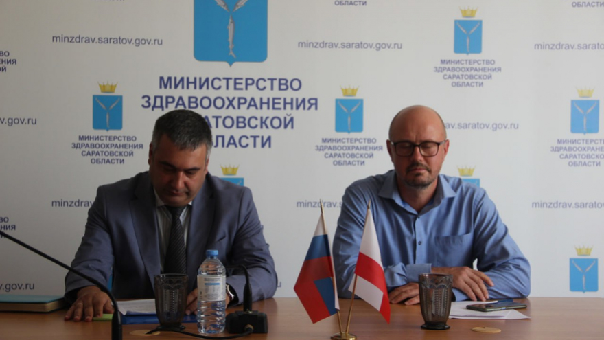 В Саратовской области среди людей старше 15 лет заболеваемость ОРВИ и гриппом почти в два раза превышает норму
