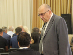 Работал грузчиком и дворником, чтобы с девчонками ходить в кино: руководитель мэрии Саратова Сурков устроил самопрезентацию