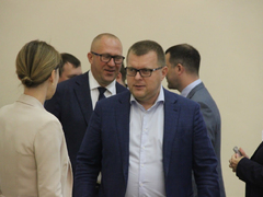 Работал грузчиком и дворником, чтобы с девчонками ходить в кино: руководитель мэрии Саратова Сурков устроил самопрезентацию
