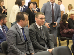 Работал грузчиком и дворником, чтобы с девчонками ходить в кино: руководитель мэрии Саратова Сурков устроил самопрезентацию