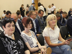 Работал грузчиком и дворником, чтобы с девчонками ходить в кино: руководитель мэрии Саратова Сурков устроил самопрезентацию