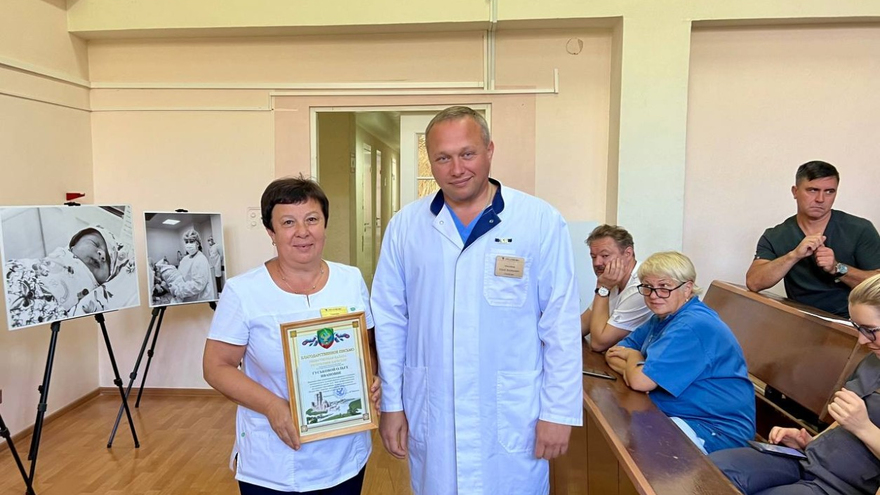 В Саратове ради спасения беременной посадили самолет: общественники из Дагестана поблагодарили врачей за спасение жизни женщины
