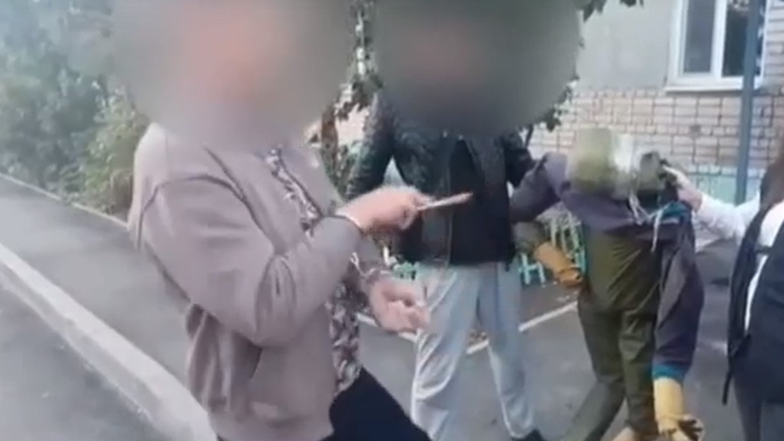 В Балакове мужчина зарезал друга детства из ревности к сожительнице: возбуждено дело
