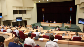 На иврите документы присылают: заграничных депутатов и проворовавшихся мэров освободят от доплаты к пенсии