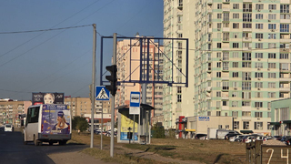 В Саратове чиновники проверят огромное количество баннеров: глава города усомнился в их законности