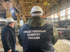 Сварщика убило металлической рамой на заводе Спецстандарт