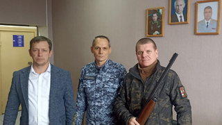 Жители Саратовской области передали бойцам СВО 50 ружей и патроны
