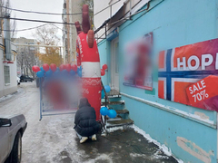 Агрессивная реклама норвежских курток привлекла внимание мэрии Саратова: нарушителям пригрозили крупными штрафами
