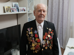 Саратовский ветеран Колчин отпраздновал 100-летие с губернатором