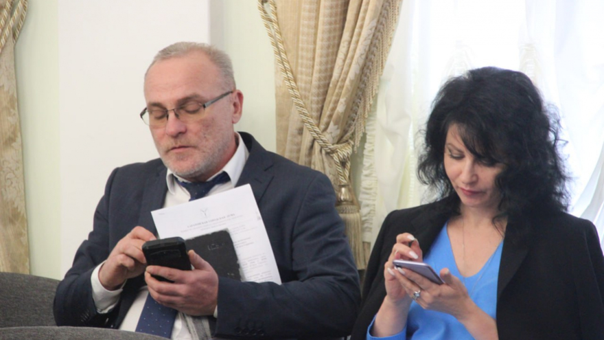 Подснежники появляются: в Саратове нашли более 800 незаконных ларьков, гаражей и шлагбаумов