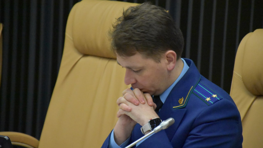 Прокуратура: саратовские власти переложили ответственность за уборку улиц на жителей