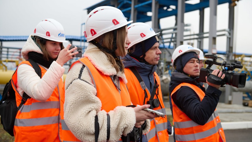 60-летие Газпром трансгаз Саратов: газовики провели экскурсию для журналистов 