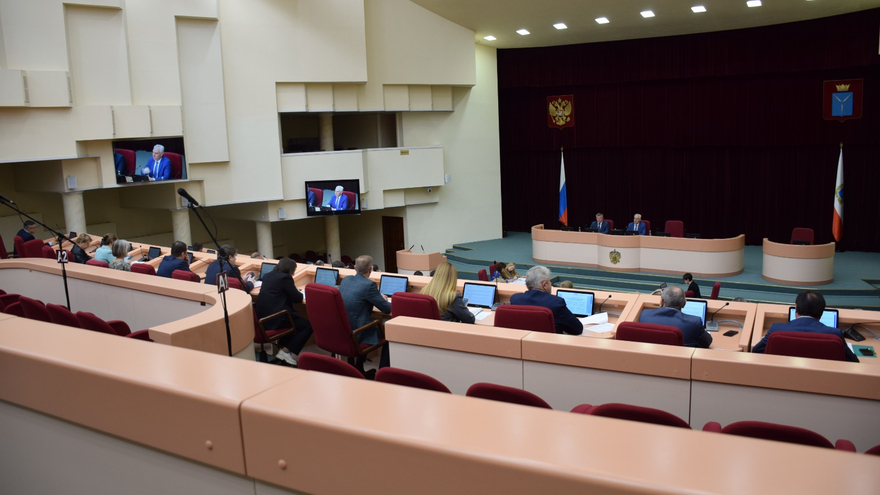 Декабрь на пороге: саратовские депутаты вносят миллиардные поправки в бюджет уходящего 2024 года