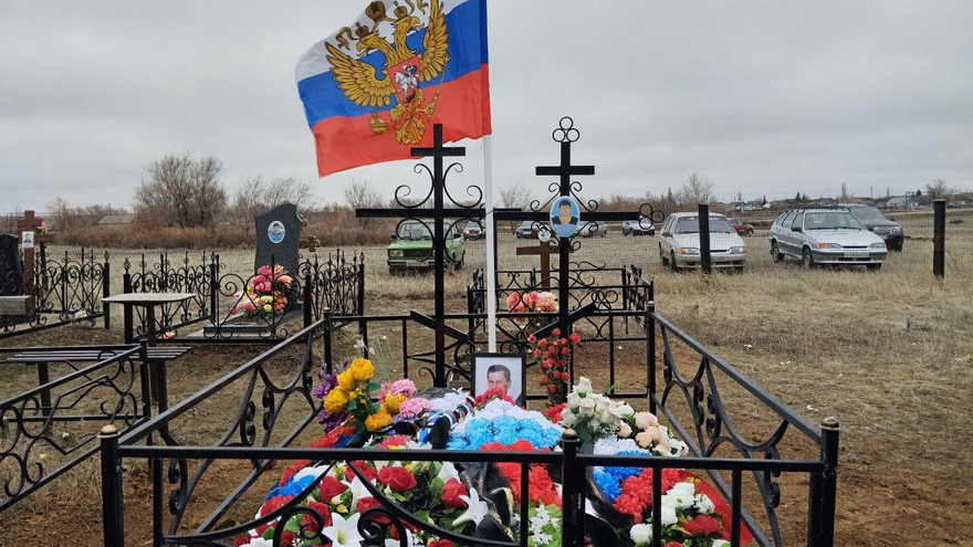 Еще трое бойцов из Саратовской области не вернулись с СВО