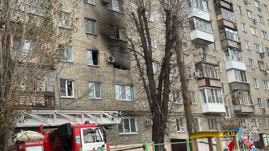 В Саратове из горящей девятиэтажки спасли 18 человек и кошку