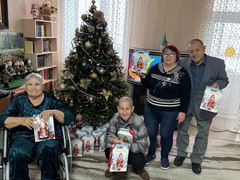 В энгельсском доме-интернате поставили новогодний спектакль Вечера на хуторе близ Диканьки