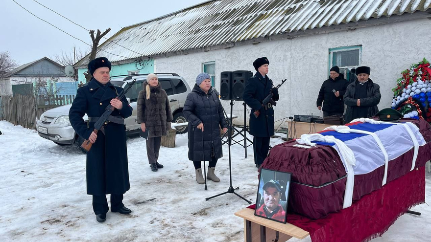 Еще трое бойцов из Саратовской области погибли на СВО
