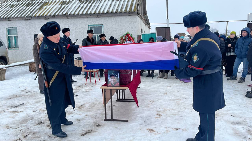 Еще трое бойцов из Саратовской области погибли на СВО