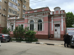 Трещины, куда проходит рука: аварийный Дом трезвости собираются превратить в музей архитектуры по студенческому проекту