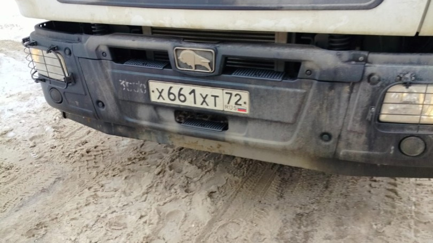 В Энгельсе мусоровоз сломал трубу и лишил людей горячей воды
