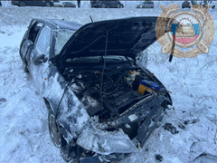 Под Саратовом две девочки получили травмы в улетевшей в кювет Toyota
