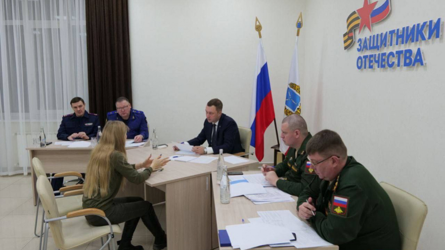 Саратовский губернатор пообещал помочь бойцу СВО с протезированием руки