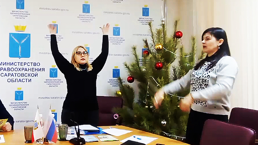 Не все советское, что отметали наши враги, плохо: саратовский врач показала упражнения для расслабления организма
